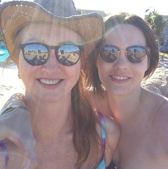 Meet the Posher Other - Meet your Posher, Cathy